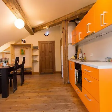 Appartamento Rustic Penthouse In Old Town
