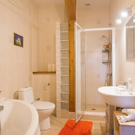 Apartment Rustic Penthouse In Old Town
