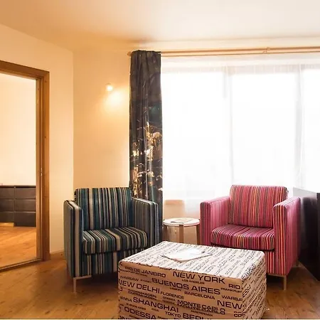 Lägenhet Rustic Penthouse In Old Town *