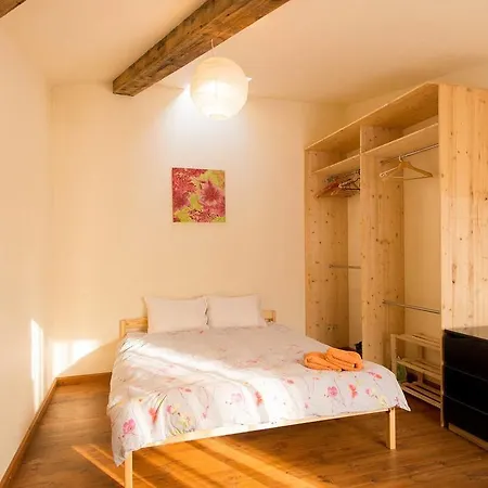 Appartamento Rustic Penthouse In Old Town Riga